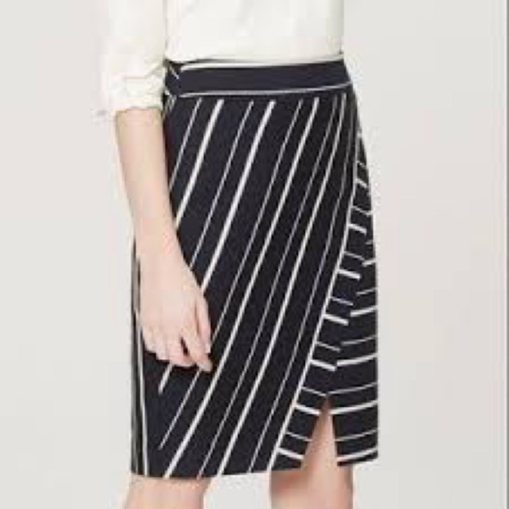 Ann Taylor LOFT Nautical Mini Skirt Navy Blue & White Size 2